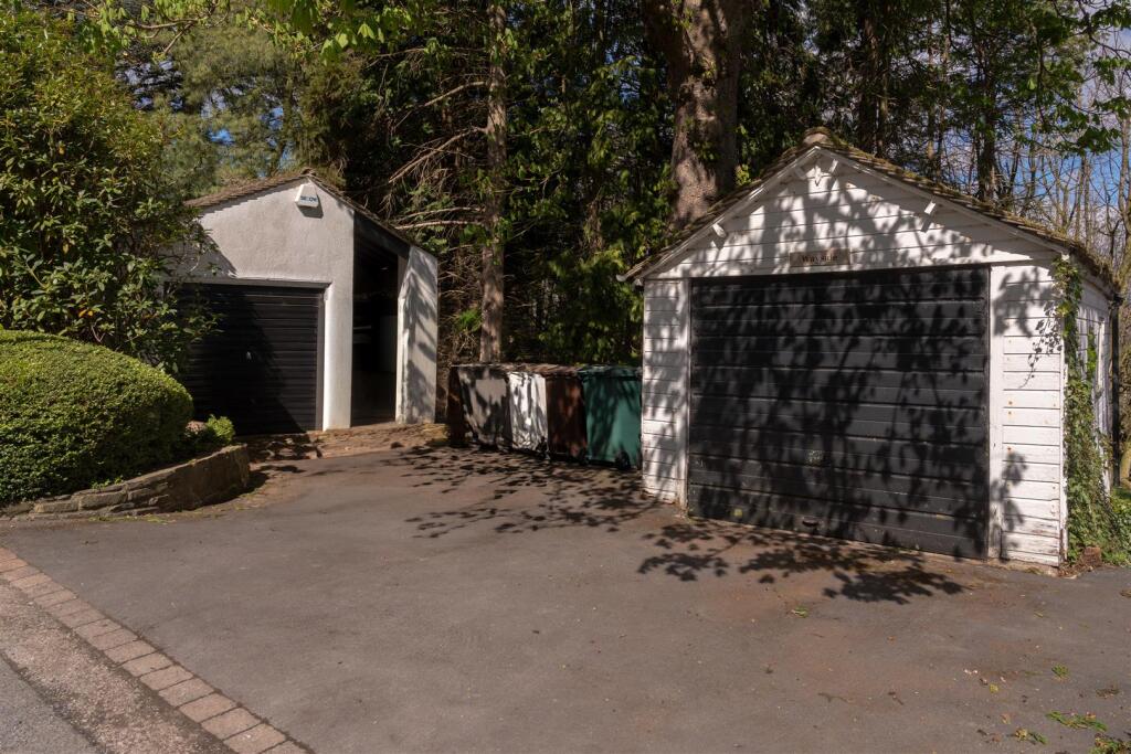 Garages.jpg