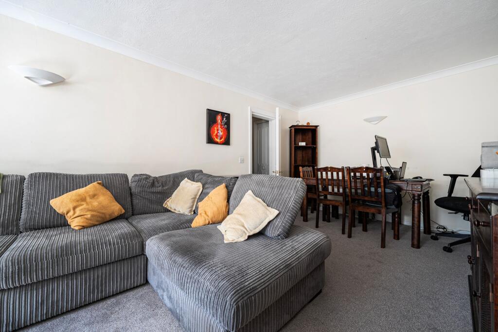 Living Room/ Dining Room