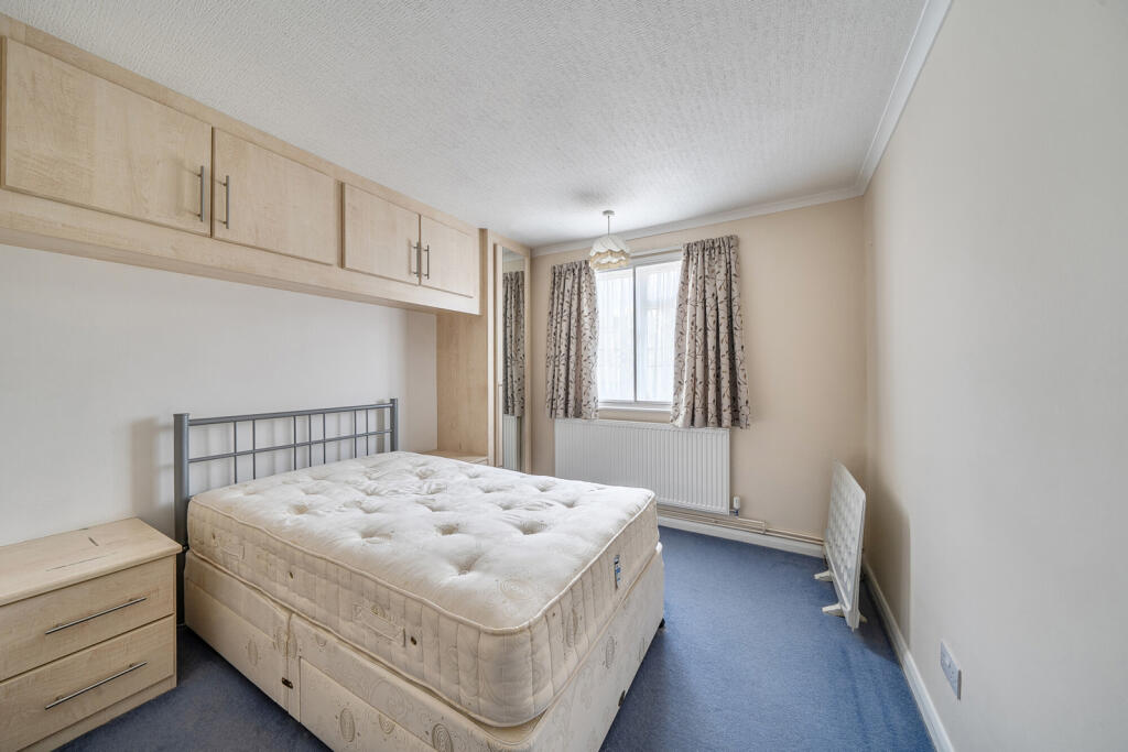 1348485-6-68b99a1...