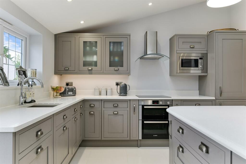 CONNAUGHT ROAD, 36 (8).jpg