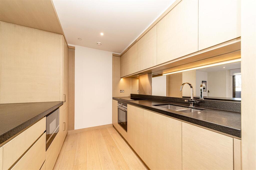 Kitchen        .jpg