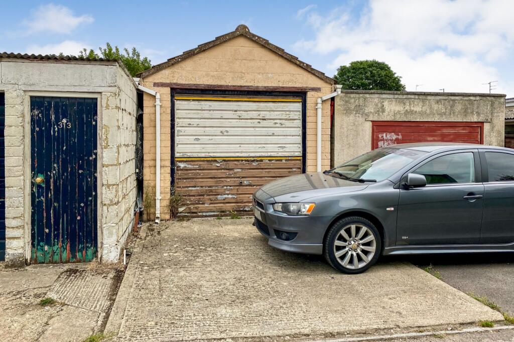 311 Cheney Manor Road, Swindon, SN2 2PE