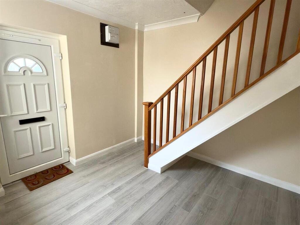 ENT HALL.jpg