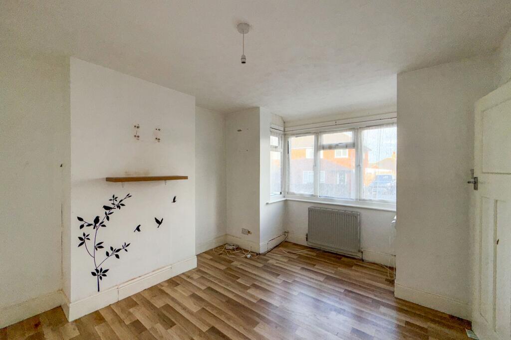 12 Lea Road, Lake, Sandown, Isle of Wight, PO36 9HX