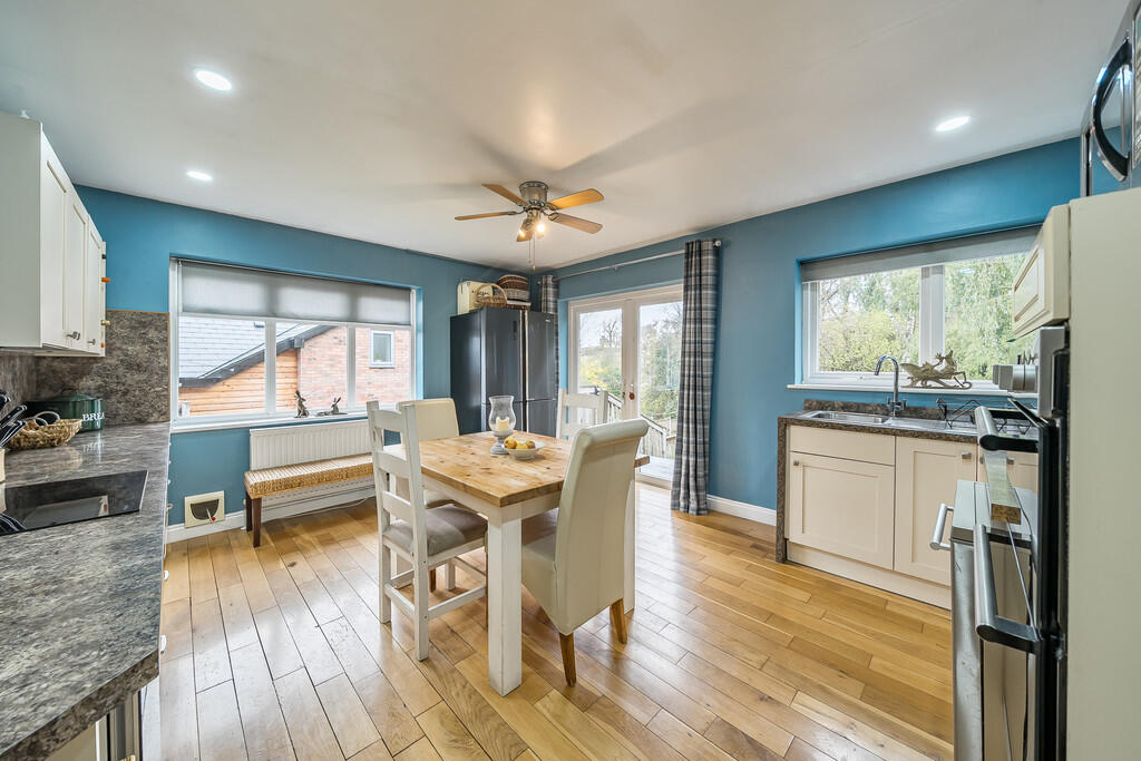 1371481-13-6904ee...