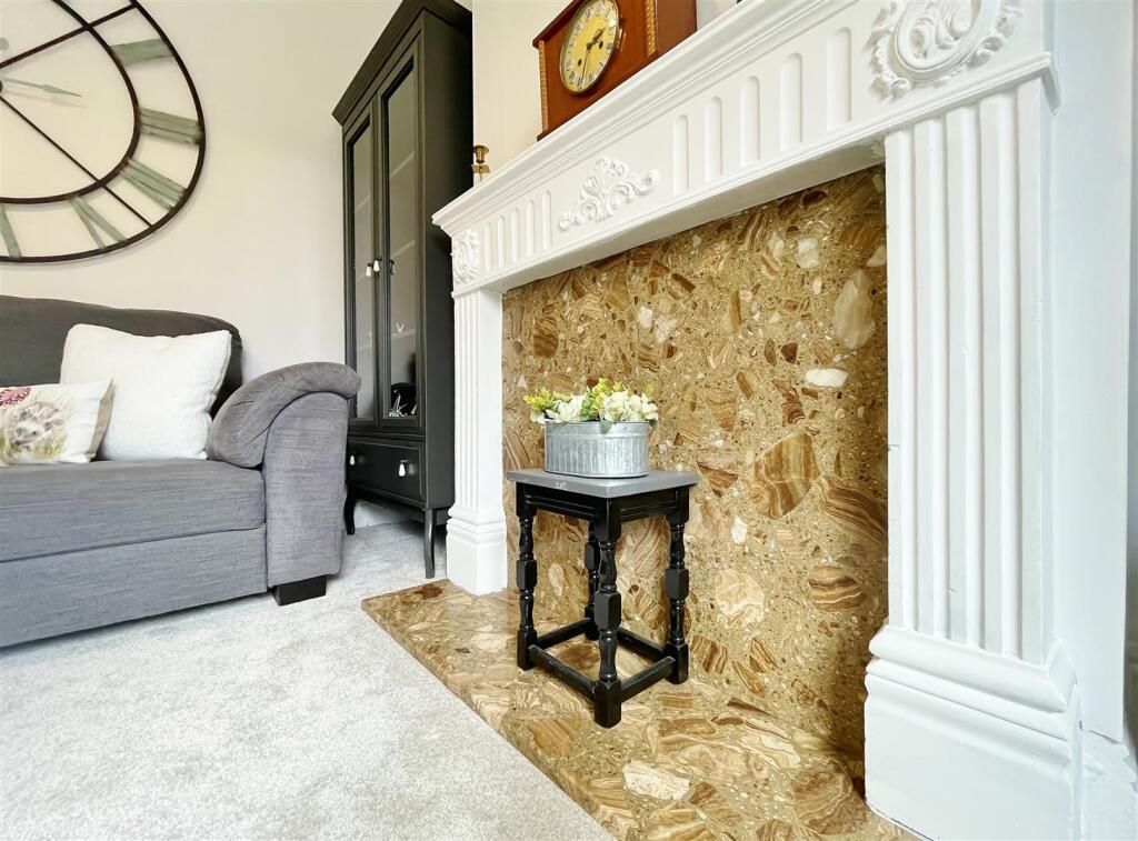 Lounge Feature Fireplace