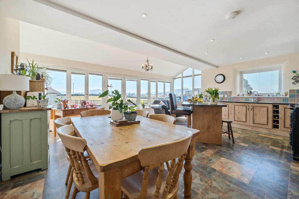 Kitchen/ Diner