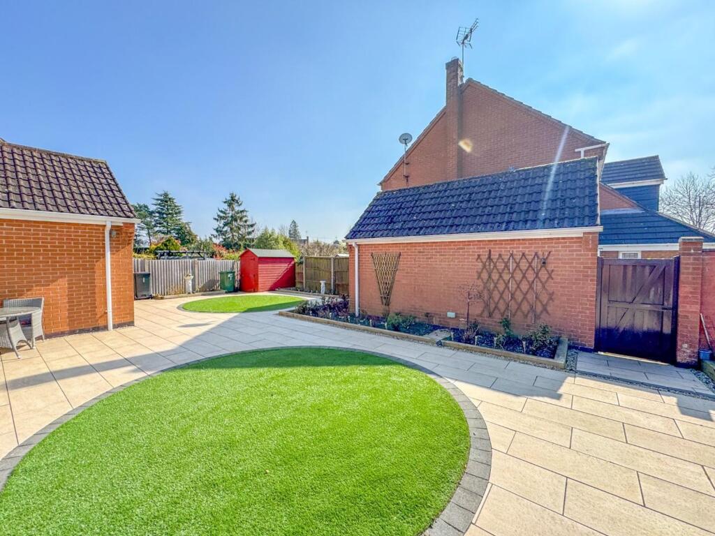 Lavenham Close - Image-32.jpg