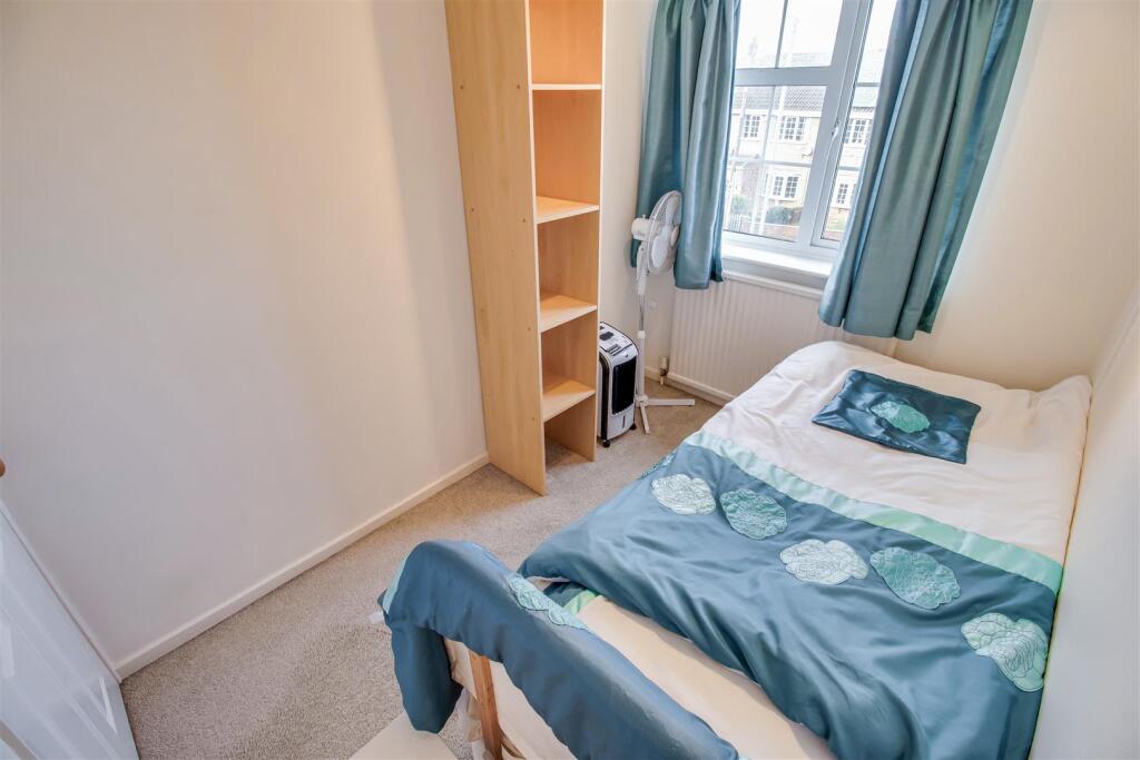 Redruth Drive, Normanton