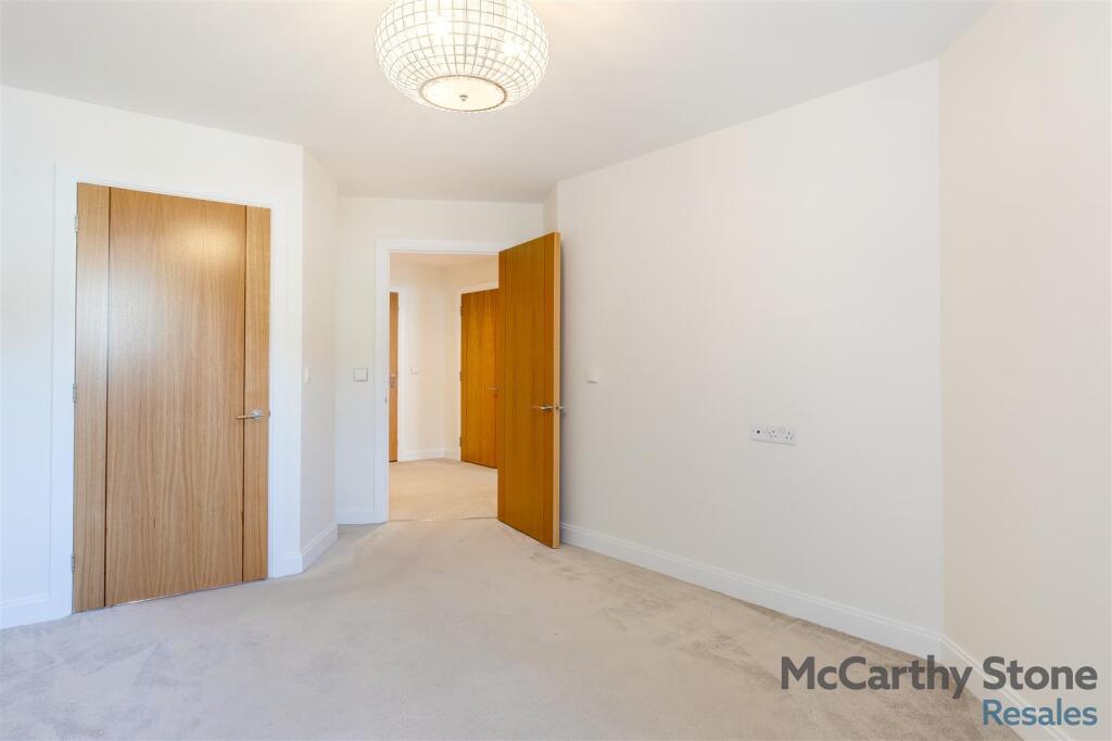 8657584-interior23.jpg