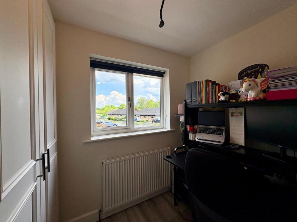 30 St Asaph bedroom 3.jpg