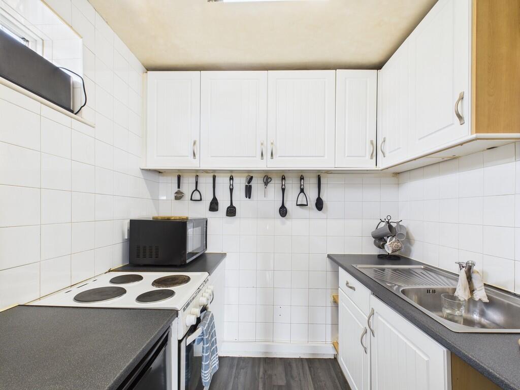 CAM03582G0-PR0134...