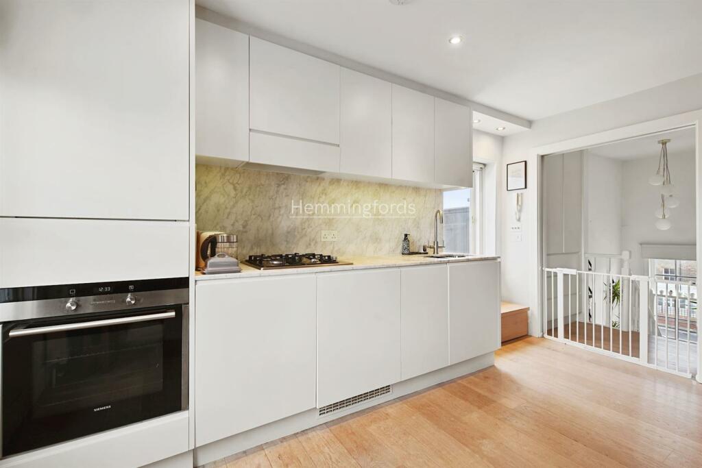 09-4c9bGCHMF - Flat 4 50 De Beauvoir Road - Recept