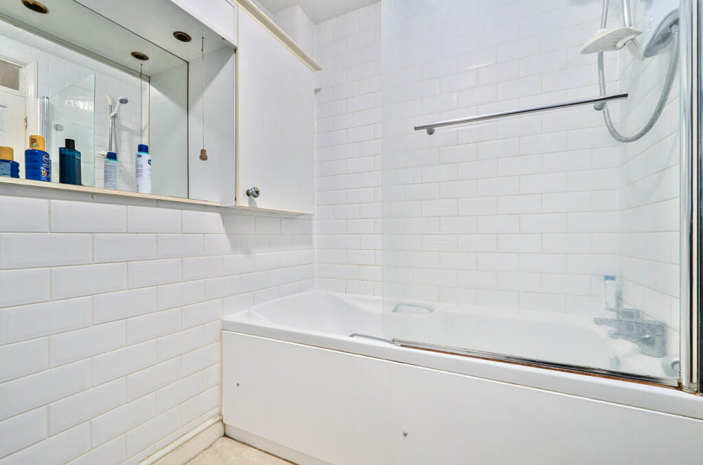 1317328-12-686404...