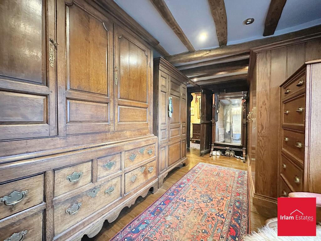 Bathroom/Dressing area