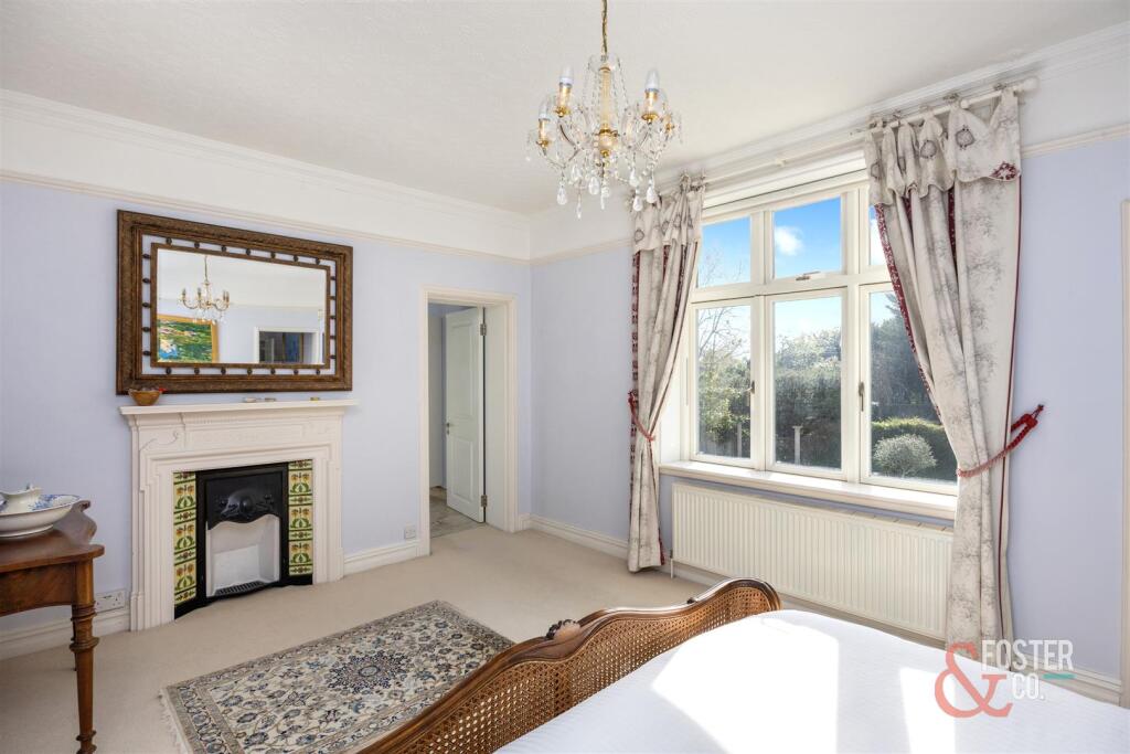 Dyke Road Avenue, 34-013.jpg