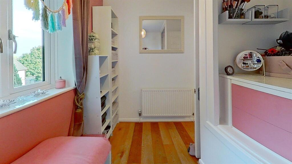 13-A-Clos-y-Carlwm-Bedroom 1.jpg