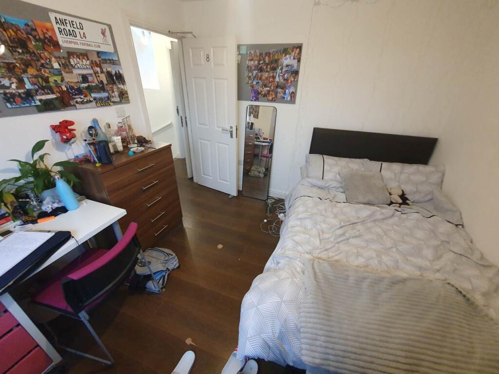 Bedroom 7 Reverse