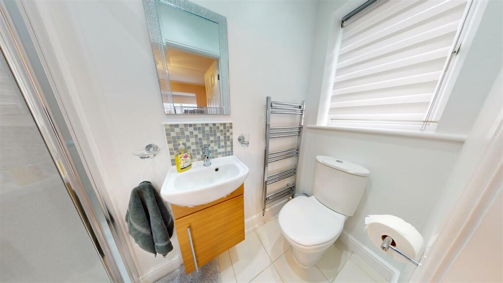 EN SUITE