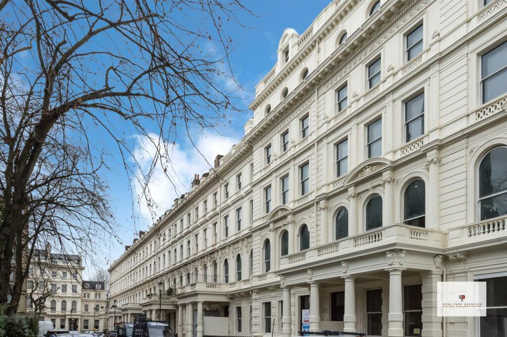 Lancaster Gate 12@27-040-040 Logo.jpg