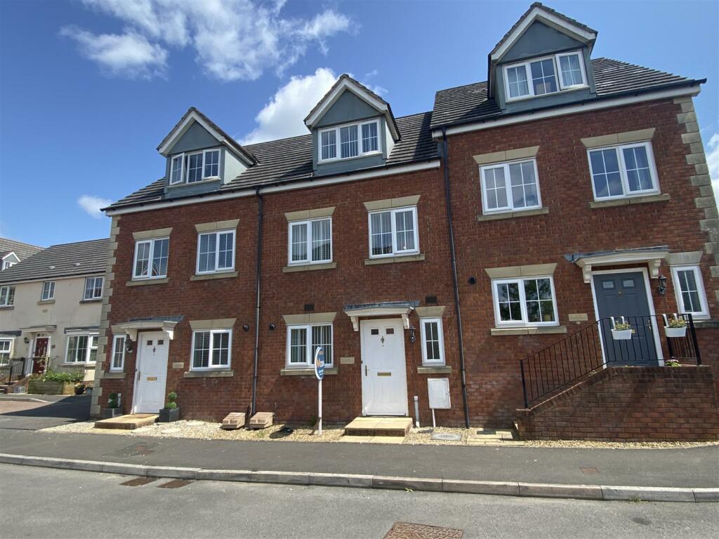 29 Bayfield Wood Close.JPG