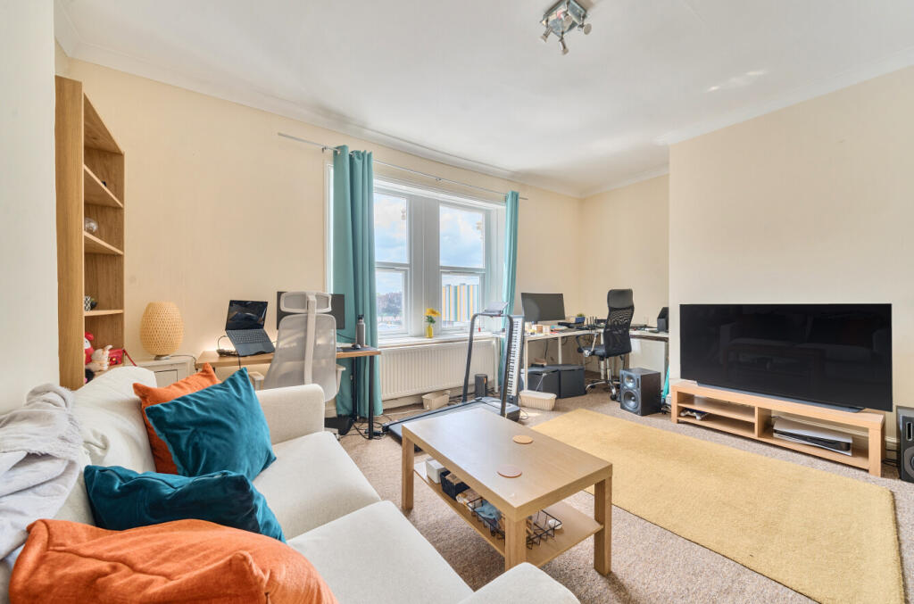 1318831-6-68750ea...