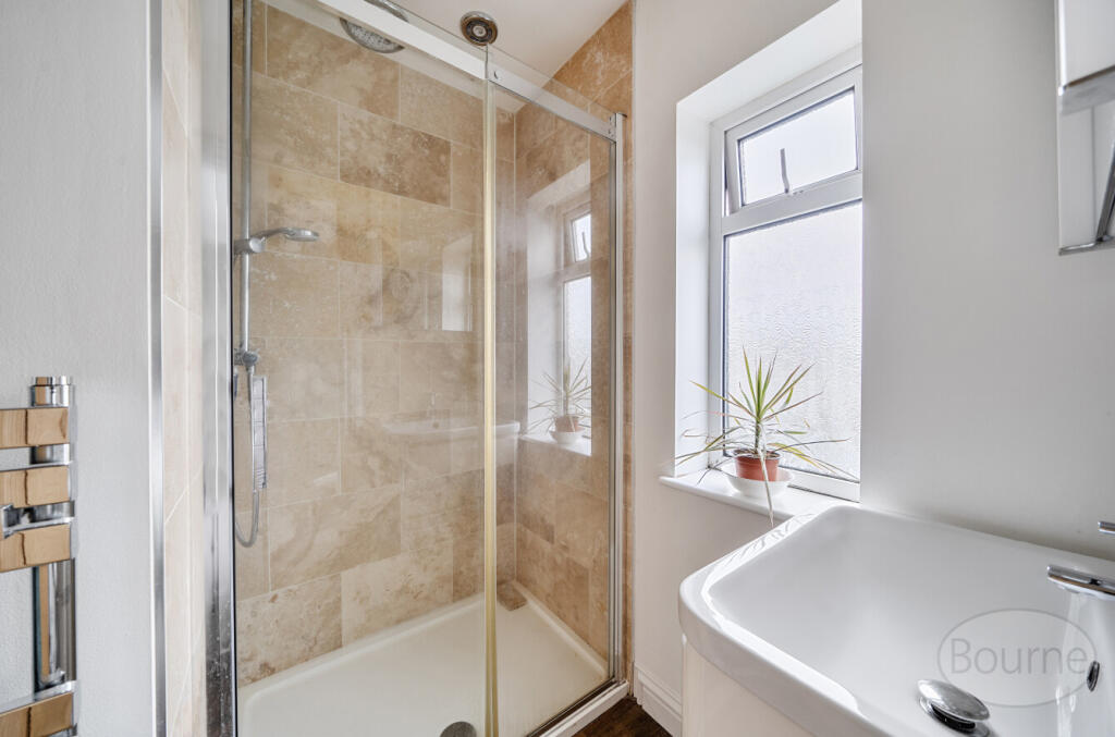 6e767b04-24c7-4b8...