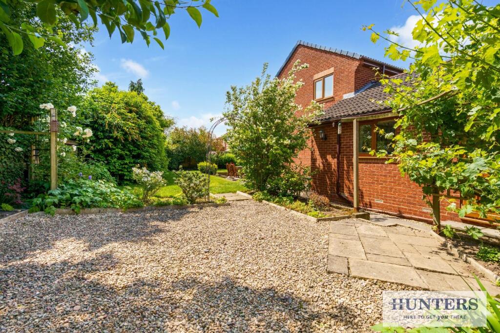 93631_1 The Hamlet Eggborough (24) - Copy.jpg