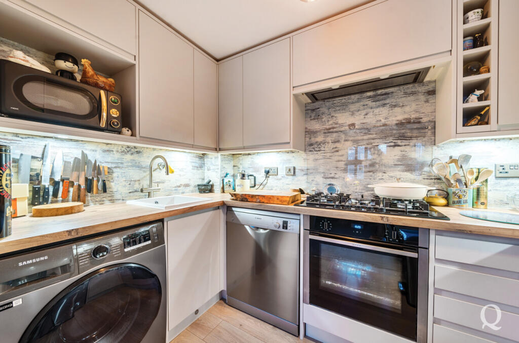 3f8c10c0-8d6b-45a...