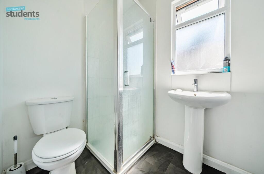 746a5bf3-c586-4e4...