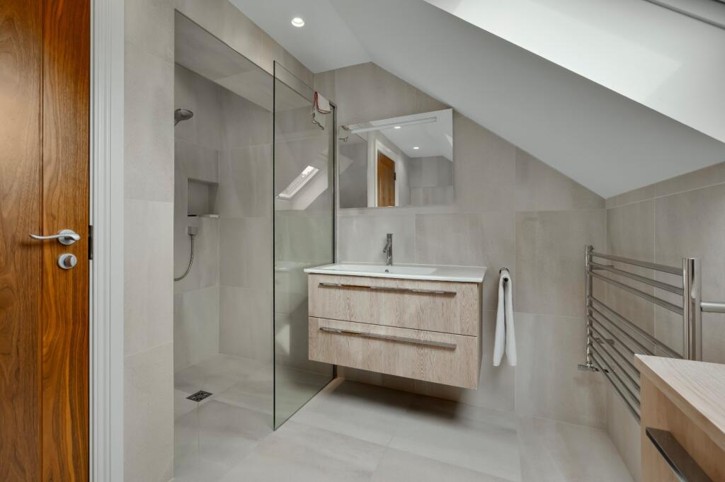 Fourth En Suite