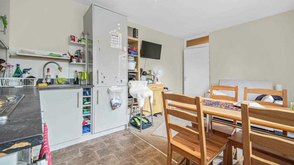 Kitchen / Dining