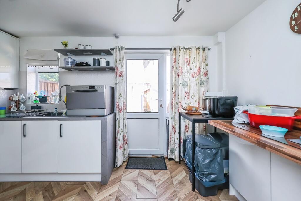 Fitted Kitchen
