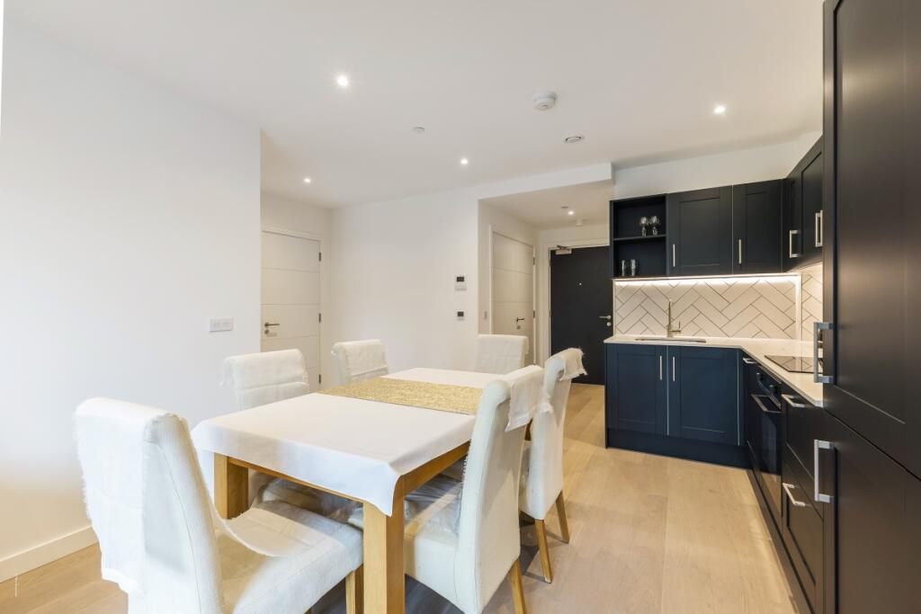 96075_209-Brookli...