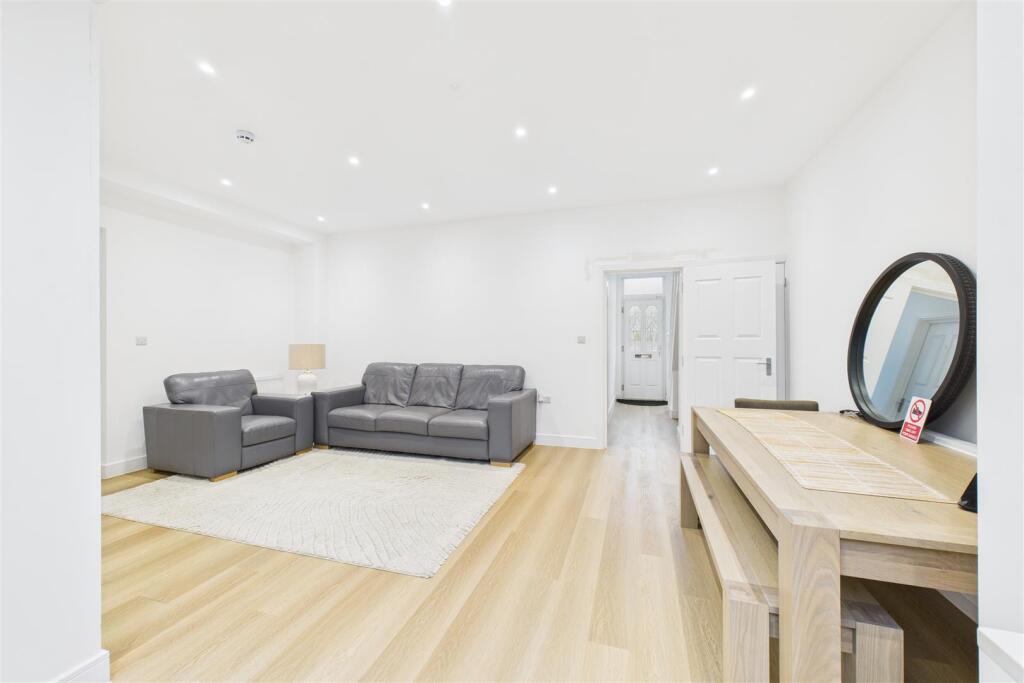 116 Mount Hill Road, Hanham, Bristol BS15 8QR | Fr