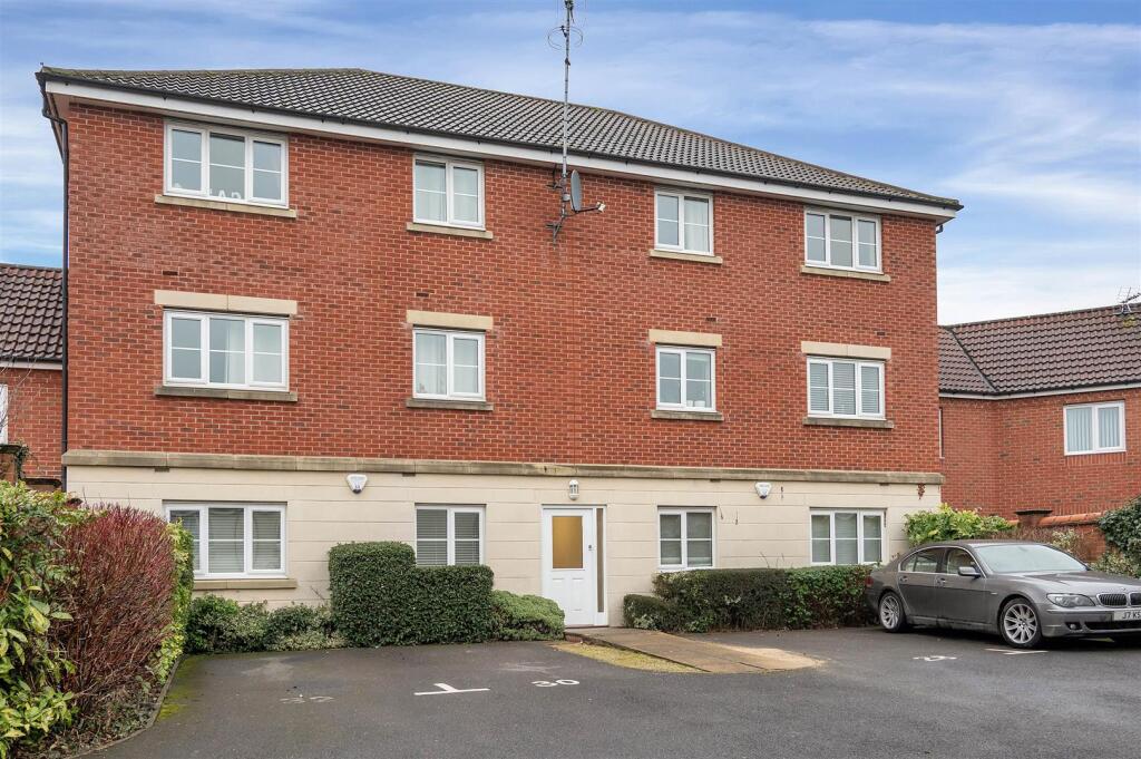 28 Prestwick Way WEB PH-3.jpg