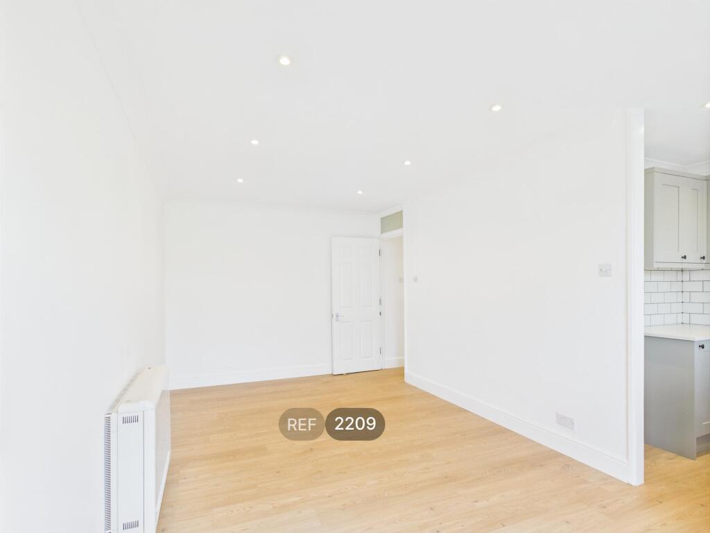 Kitchen/Living area