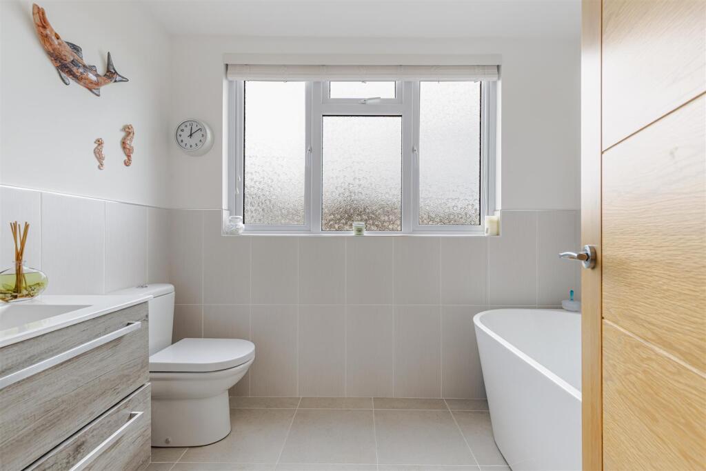 A24 - 3 Brakeridge Close - 251105.jpg