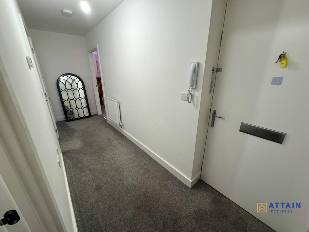 Hallway.jpg