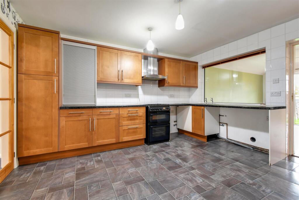 Kitchen breakfast room