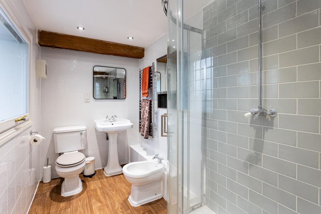 Ensuite