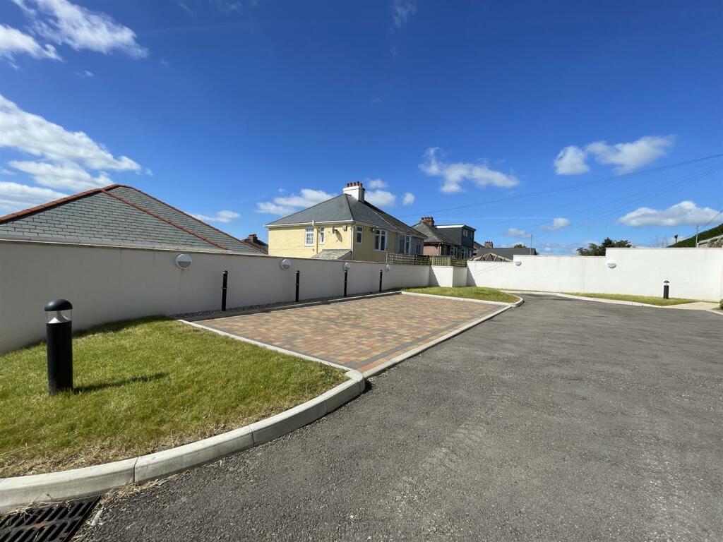 Sound View 4 - Visitor Parking.jpg