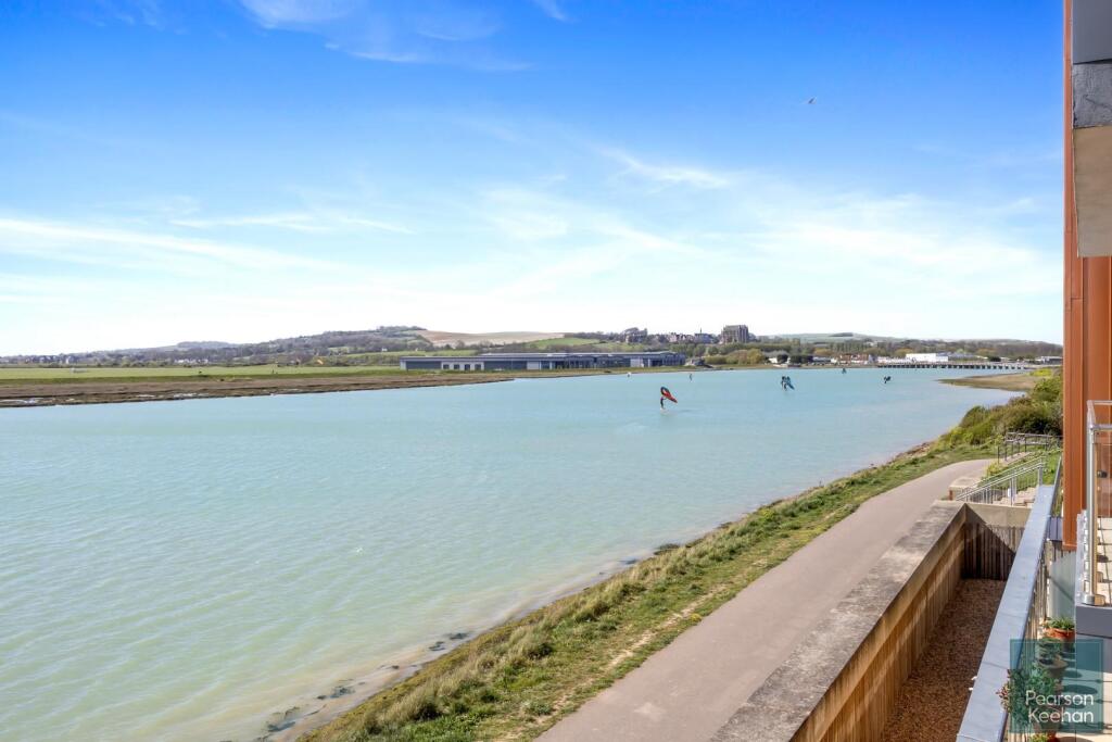 Oystercatcher Apartments, Flat 9-018.jpg