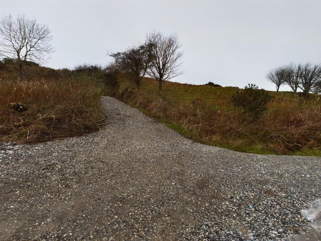 Entry from Craigspuir Lane