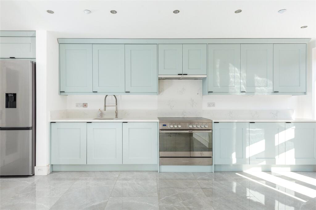 Kitchen/Breakfast Rm