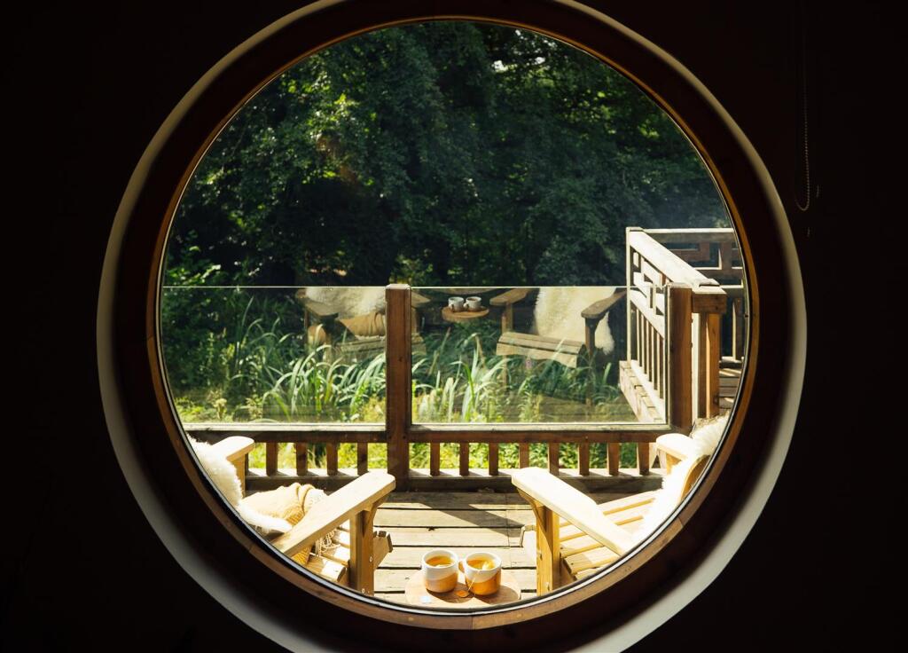 Foragers Cabin Summer-051.jpg