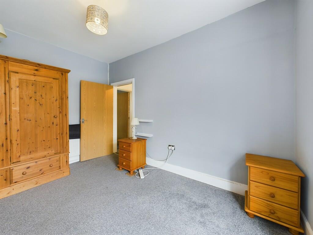 CAM03974G0-PR0027...