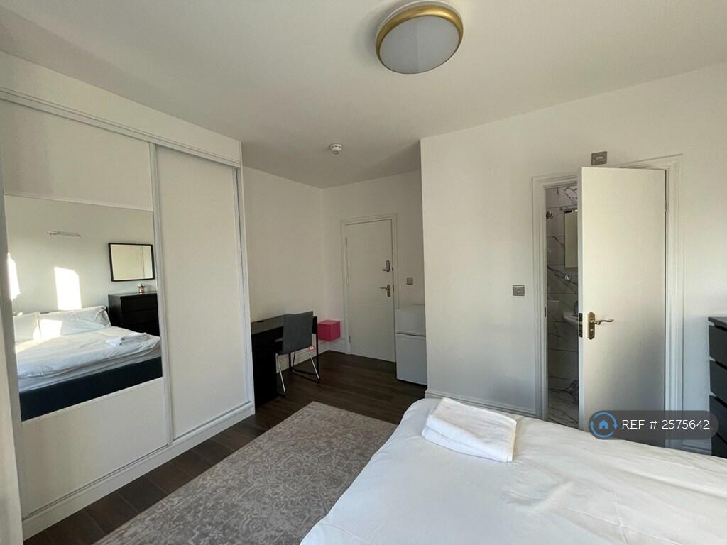 Room 4