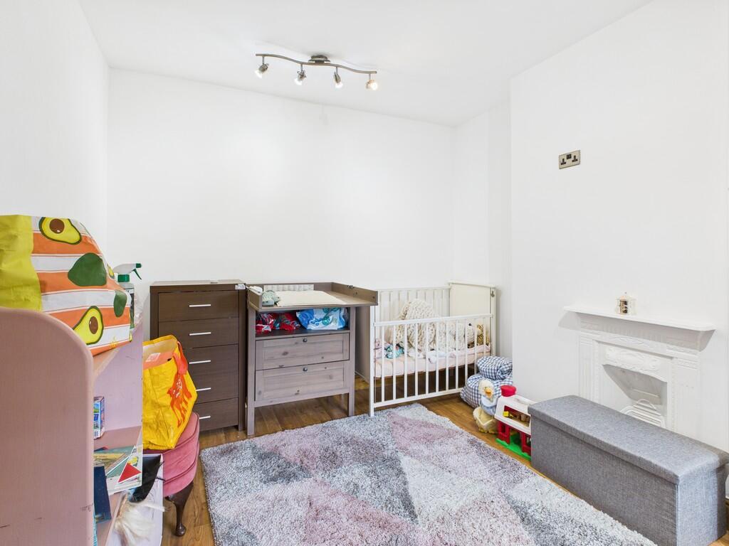 CAM04578G0-PR0028...