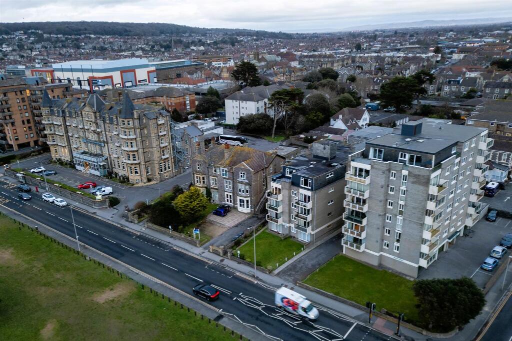 12 Fern Lodge, Beach Road, Weston-Super-Mare, Nort
